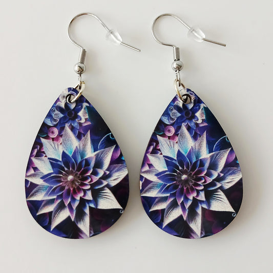 Boucle d'oreilles larme "Fleur violette"