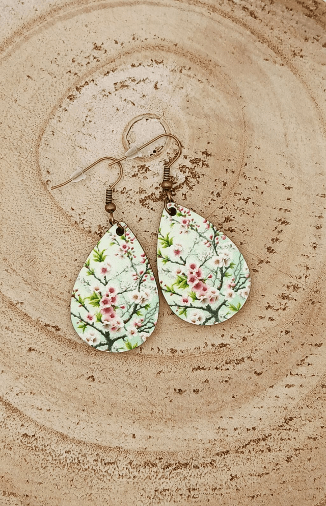 Boucle d'oreilles larme sublimée branche