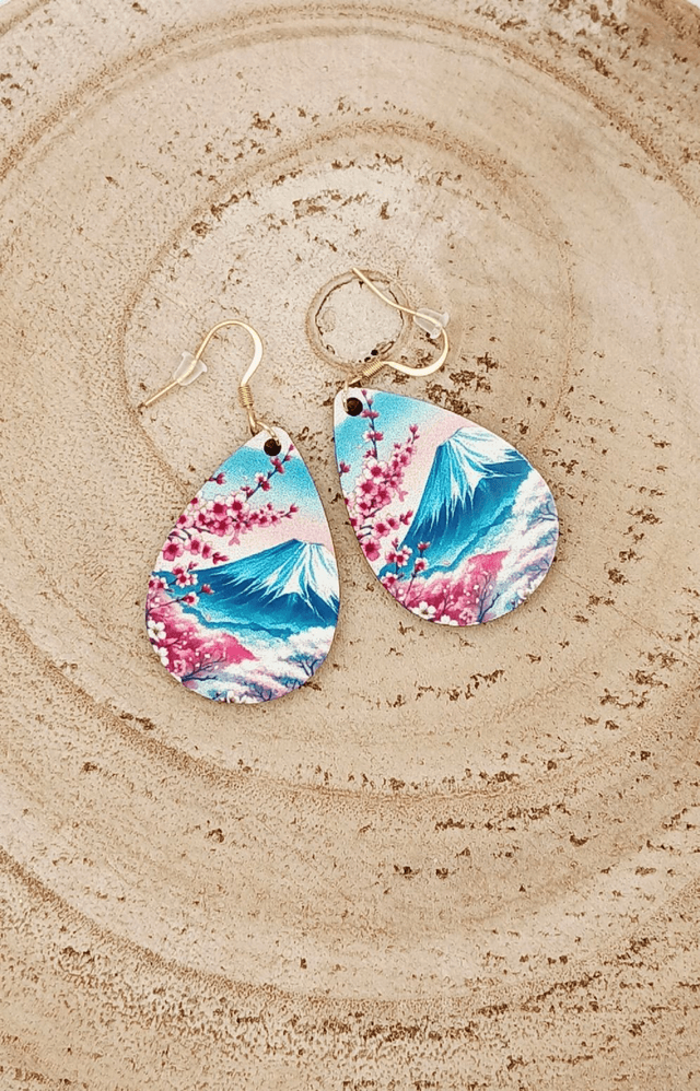 Boucle d'oreilles larme sublimée Montagne