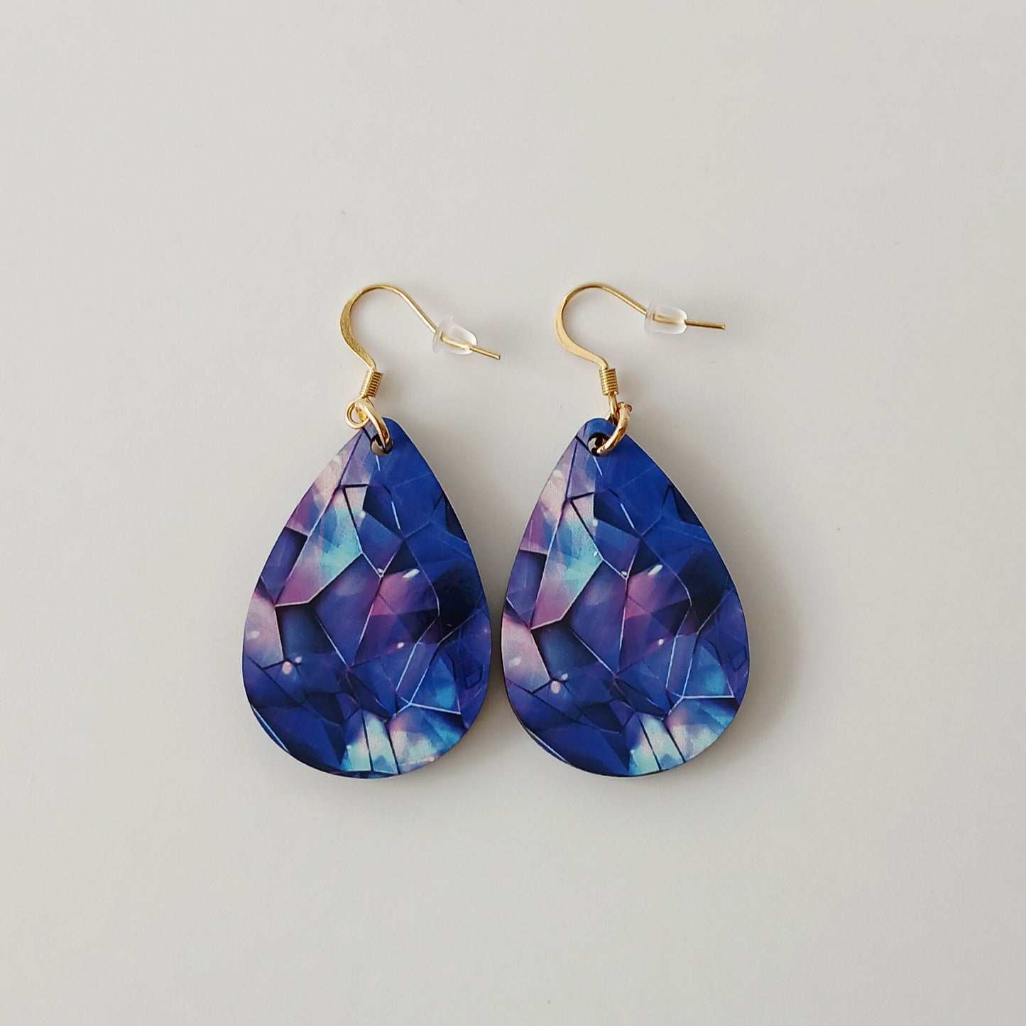 Boucle d'oreilles larme "Diamant mauve"