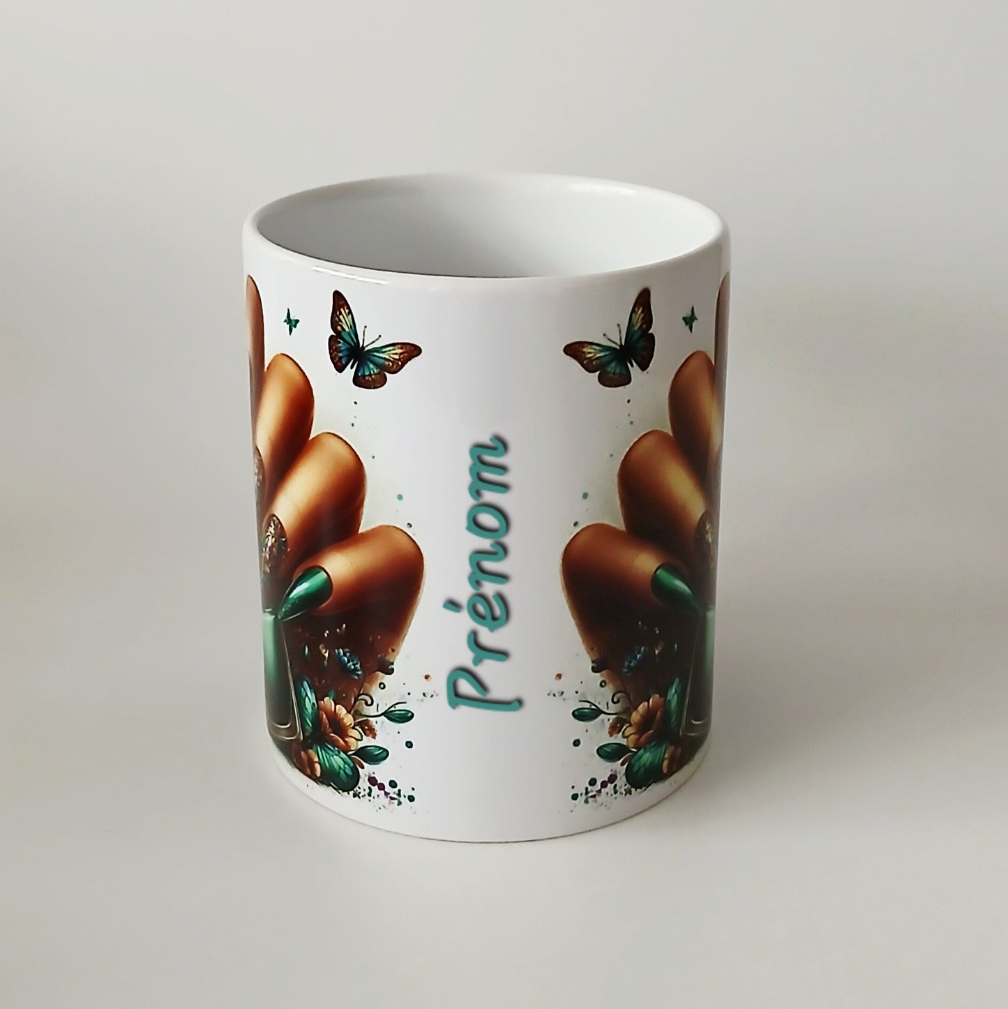 Tasse "Ongles et vernis"