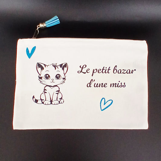 Trousse sublimée "le petit bazar d'une miss" avec chaton.turquoise.