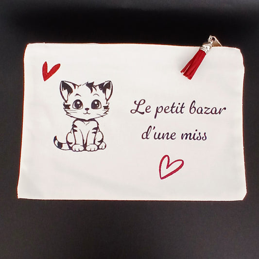Trousse sublimée "le petit bazar d'une miss" avec chaton.rouge.