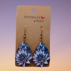 Boucle d'oreilles larmes image fleurs
