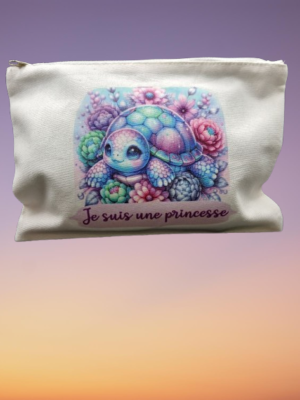 Trousse couleur crème, image Tortue