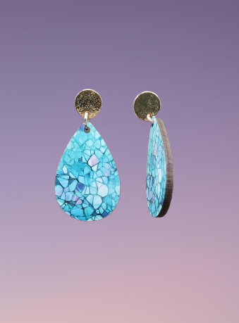 20250311_140531-removebg-preview Boucle d'oreilles larmes avec image holographique bleu Tiffany